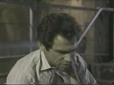 ಸಾಬೂನು ಯುವ ಸ್ಲಟ್ ಅಂತಿಮವಾಗಿ ತನ್ನ ಪುಸಿ ಫಕ್ ಪಡೆಯುತ್ತದೆ